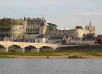 Chateau d'Amboise vue de la Loire
